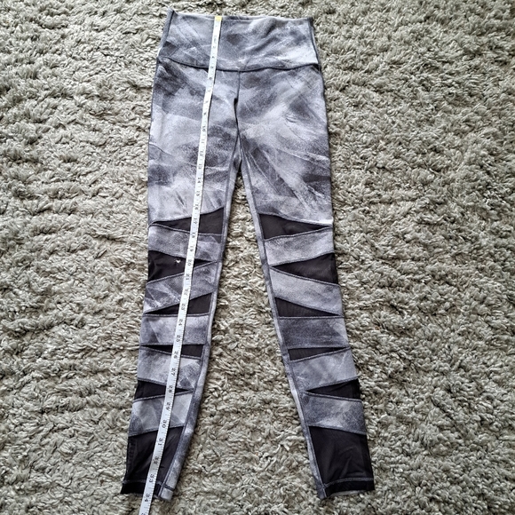 Ivivva | Black & grey yoga pants with mesh cut outs *1 small hole* - Picture 10 of 10